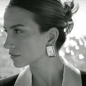 NEW! Minimalist Geometric Rectangle Silver Post Earrings